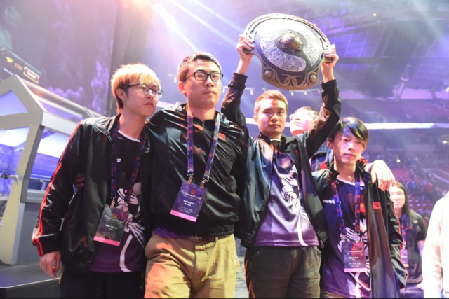 2025全球总决赛四强决出，EDG成非LCK独苗