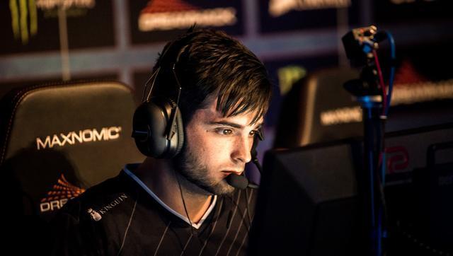 Evelone在CS2箱子上花费了150,000美元，仅获得了7,000美元的掉落